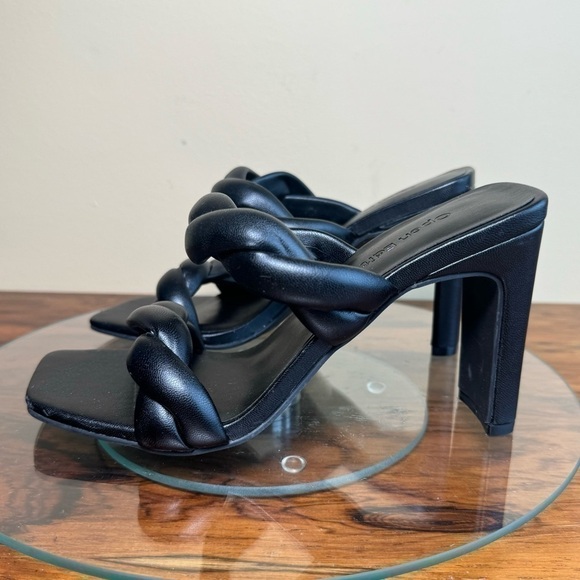 Open Edit Remmy Twist Sandal in black - Picture 3 of 14